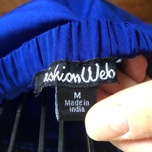 Blue sleevless Romper - Picture 11 of 11